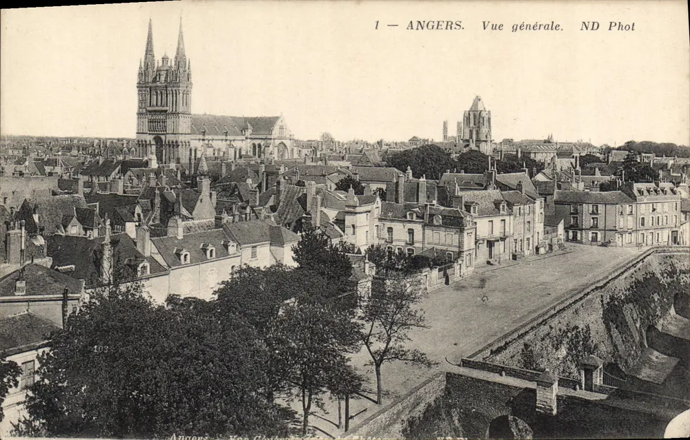 Angers — Vista geral — ND Phot - Frente