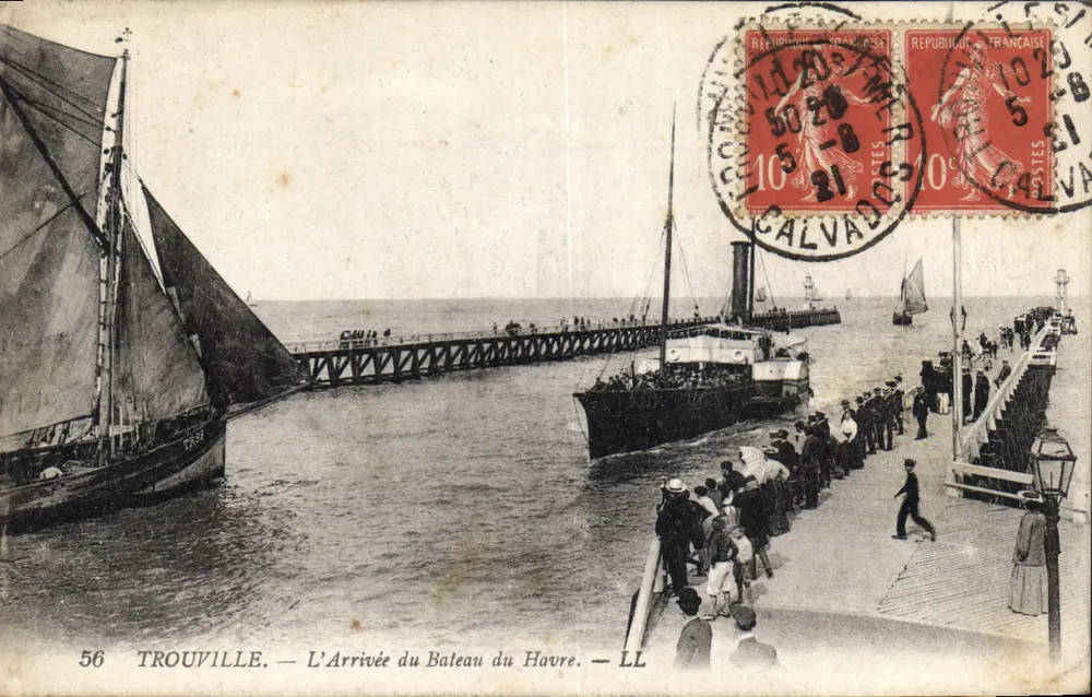 Trouville — Ankunft des Schiffs aus Havre — LL - Vorderseite