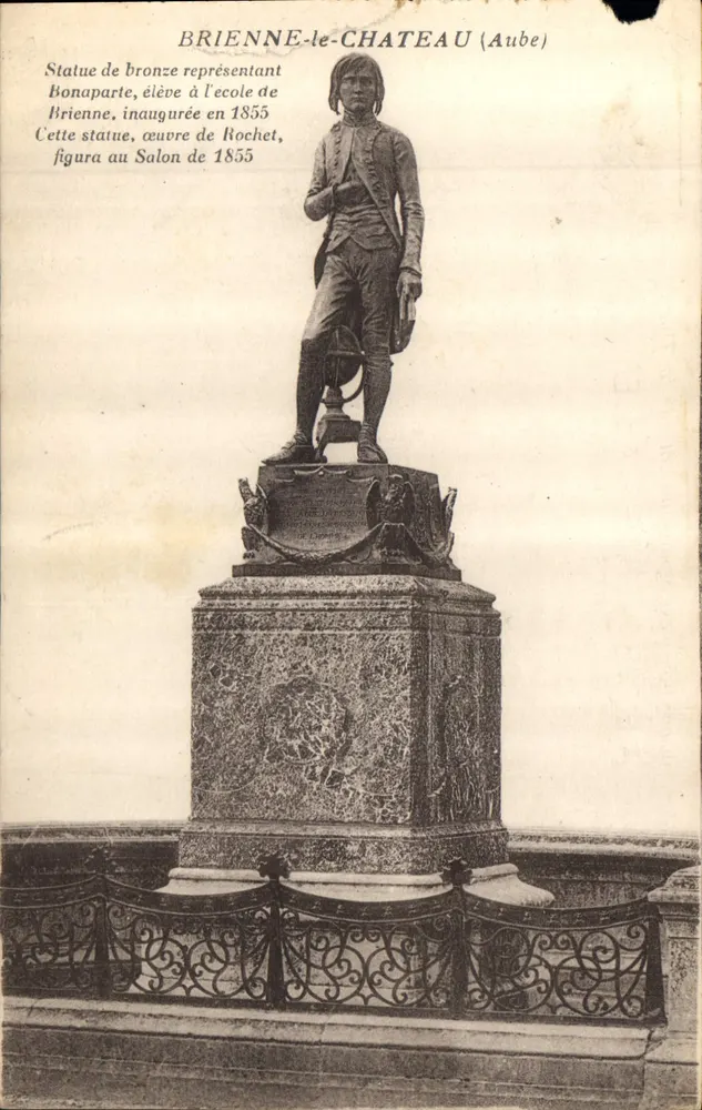 BRIENNE-le-CHATEAU (Aube) — Statue des Bonaparte, Werk von Rochet, eingeweiht 1855 — Ansichtskarte - Vorderseite