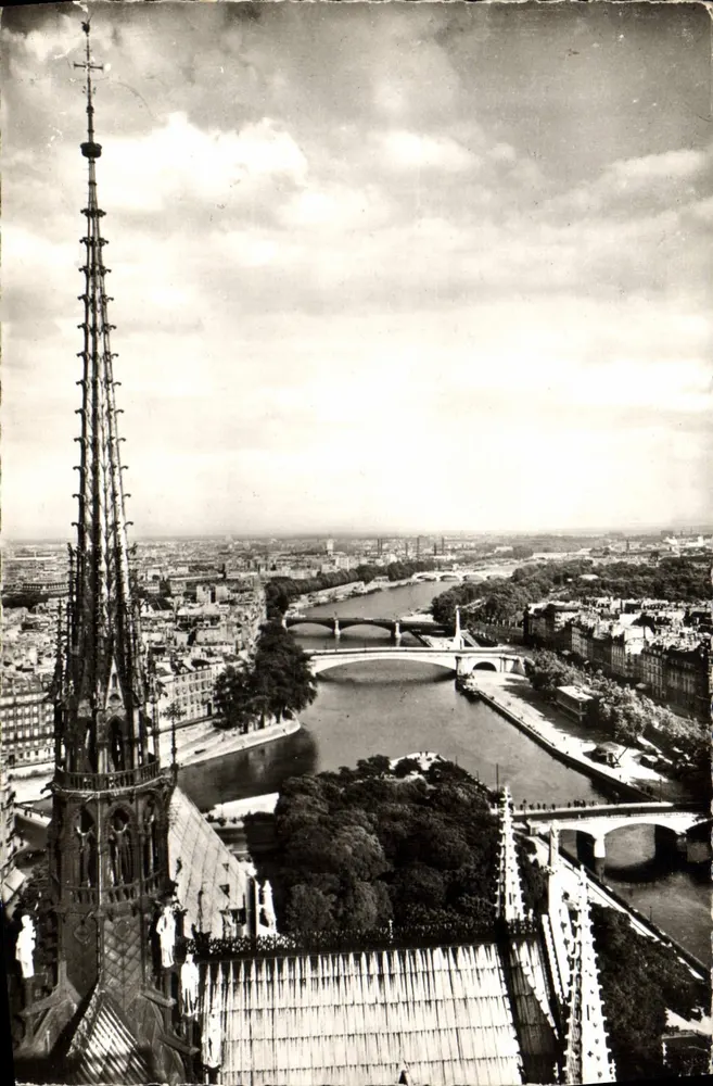 Panoramablick vom Notre-Dame — Paris — Photo Editions Globe, Nr. 9 - Vorderseite