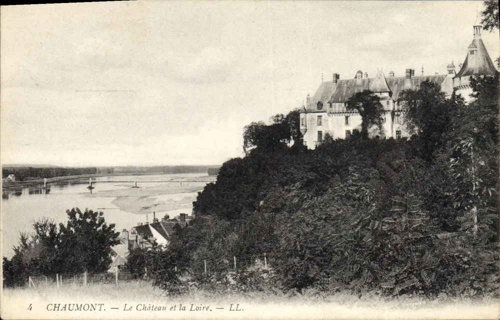 Chaumont — O Castelo e o Rio Loire — LL. - Frente