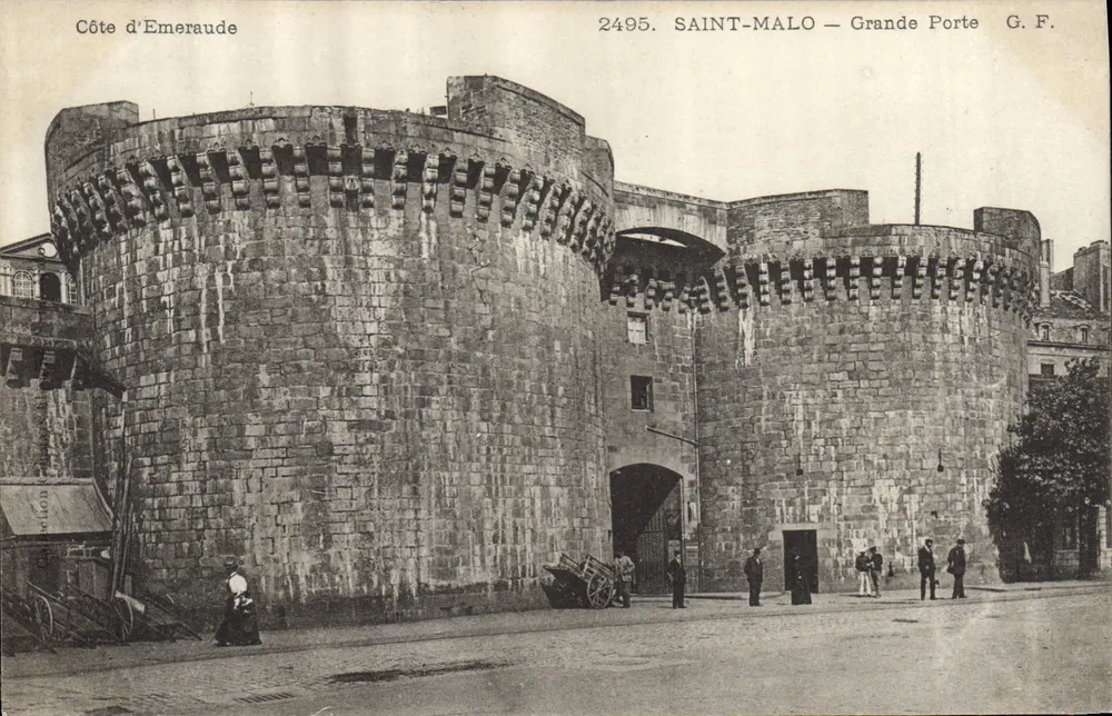 Saint-Malo — Grande Porte — Côte d'Emeraude — G.F. n°2495 - Frente
