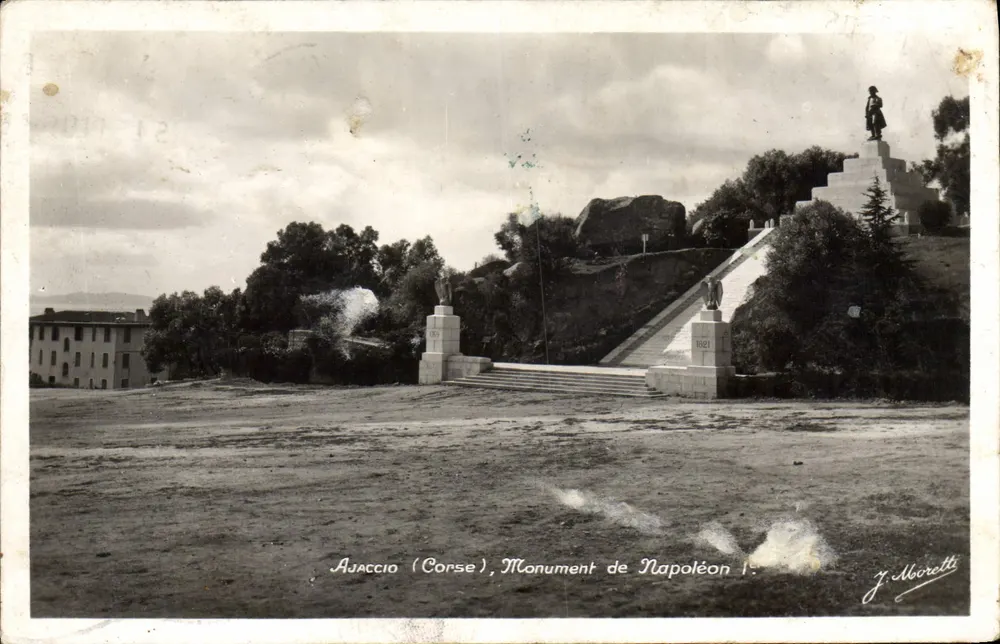 Ajaccio (Córsega), Monumento de Napoleão I — J. Moretti - Frente