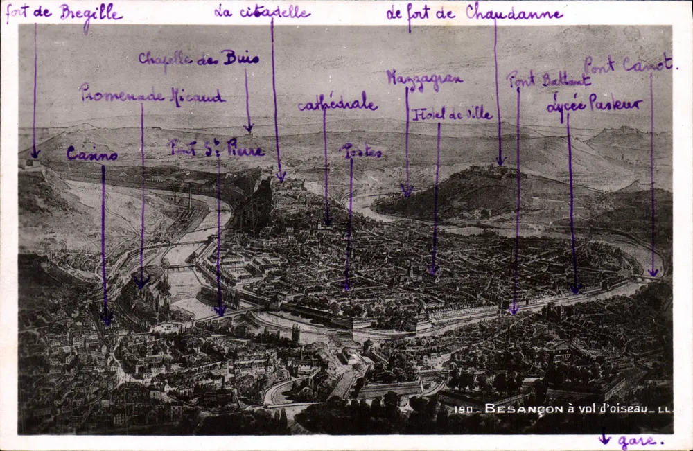 Besançon vista de cima — vista aérea anotada — Lévy e Nourdein Reunidos, Imp. Letellier, Paris - Frente