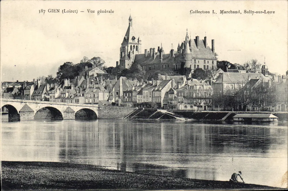 Gien (Loiret) — Vista geral — Coleção L. Marchand, Sully-sur-Loire - Frente