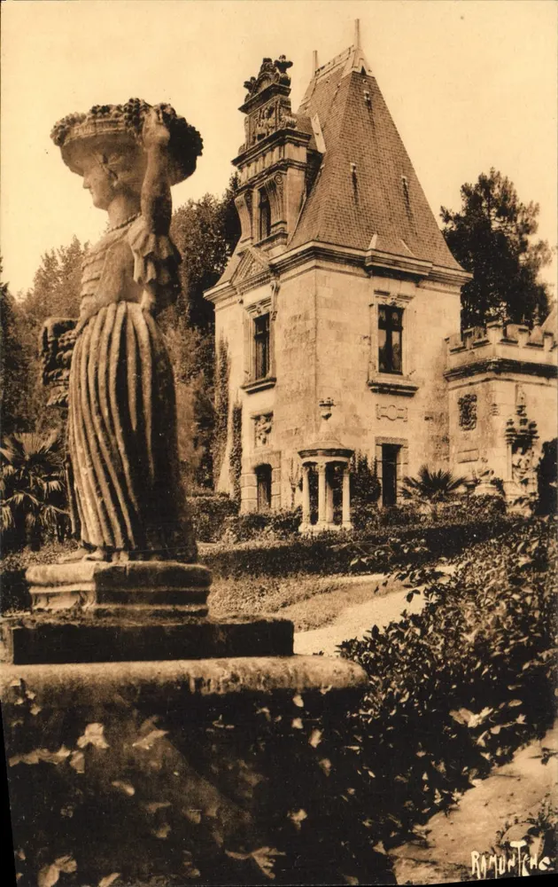 Schlösser von Aunis und Saintonge — Usson bei Pons — Verlag Raymond Bergevin, Nr. 21927 - Vorderseite