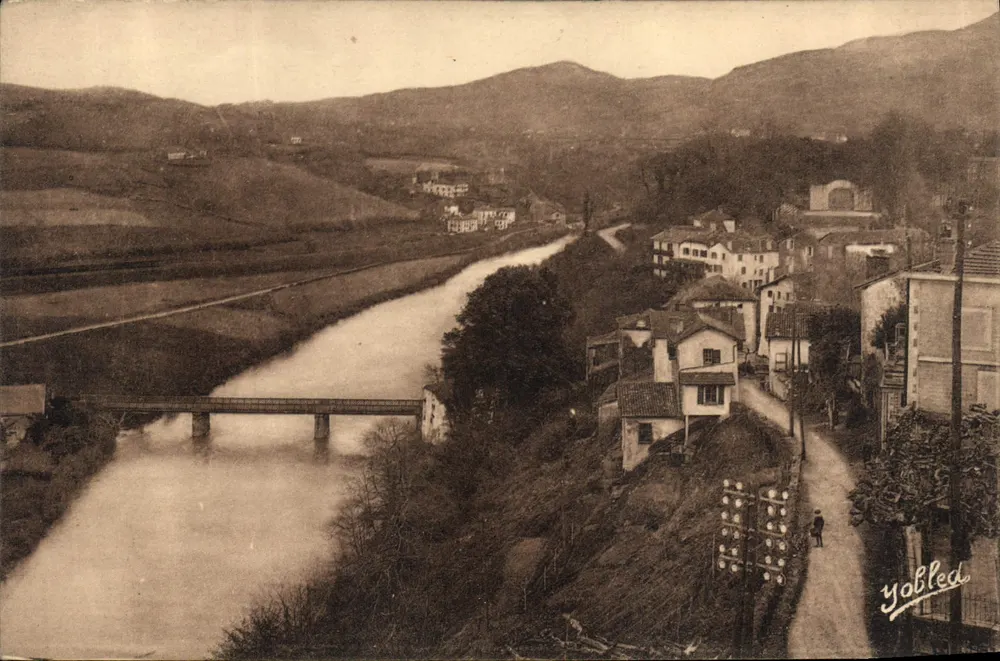 Cambo-les-Bains — Die Brücke und der Viertel Fronton — Phototypie Marcel Debroy, Bordeaux - Vorderseite