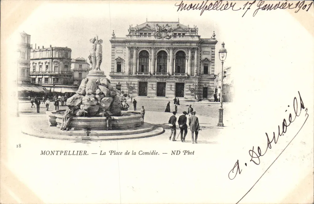Montpellier — A Praça da Comédia — ND Phot - Frente