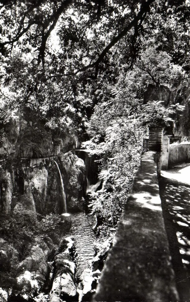 Die Gorges de Mondony — Amelie-les-Bains (P.-O.) — Éditions Magenta SL, Lyon - Vorderseite