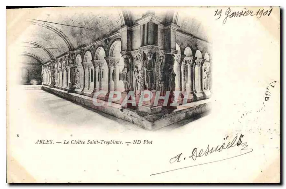 Arles — O Claustro de São Trofimé — ND Pbot - Frente