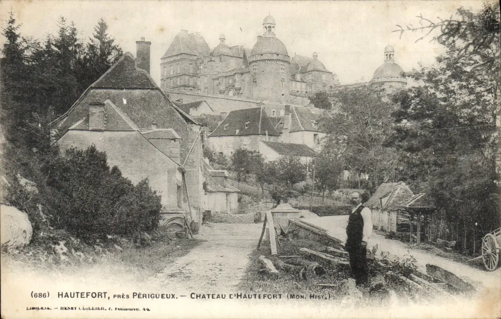 Hautefort, nahe Périgueux — Schloss Hautefort (Mon. Hist.) — Henry Cullier, F. Pogueuva, 46 - Vorderseite