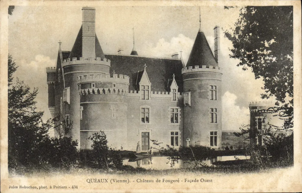 Quéaux (Vienne) - Schloss Fougeré - Westfassade — Jules Robuchon, Foto in Poitiers - 434 - Vorderseite