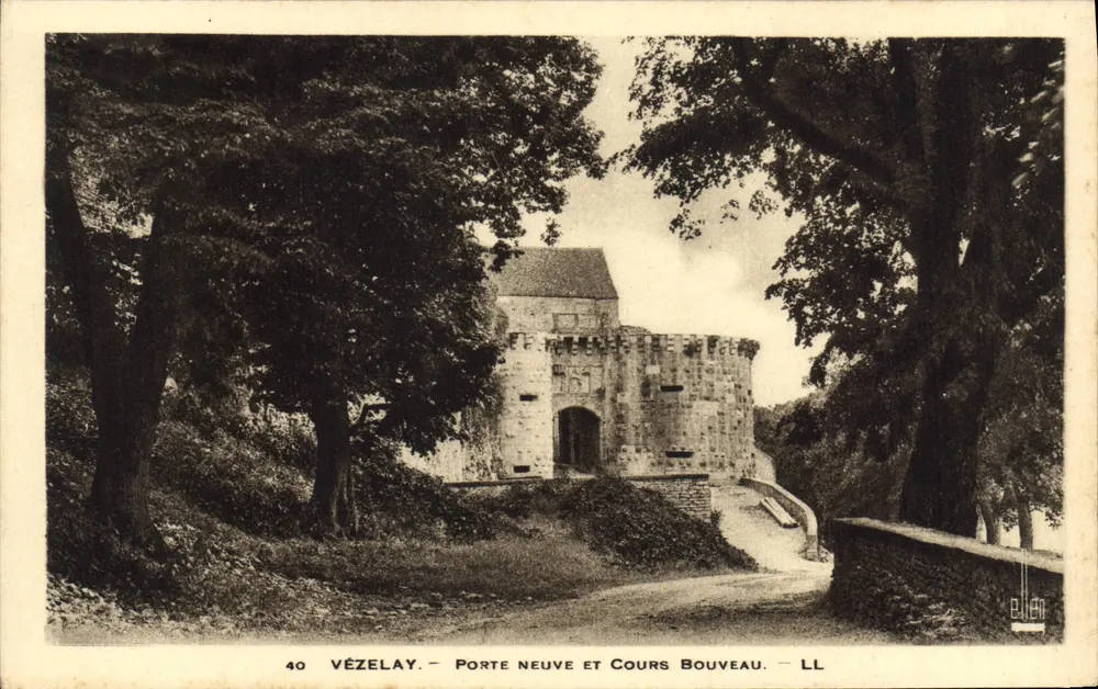 Vézelay — Porta Nova e Cours Bouveau — LL - Frente