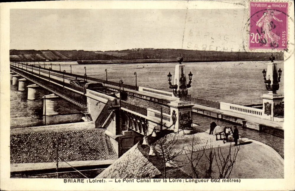 Briare (Loiret) — Der Kanalbrücke über die Loire (Länge 662 Meter) — L. Lenormand - Orléans - Vorderseite