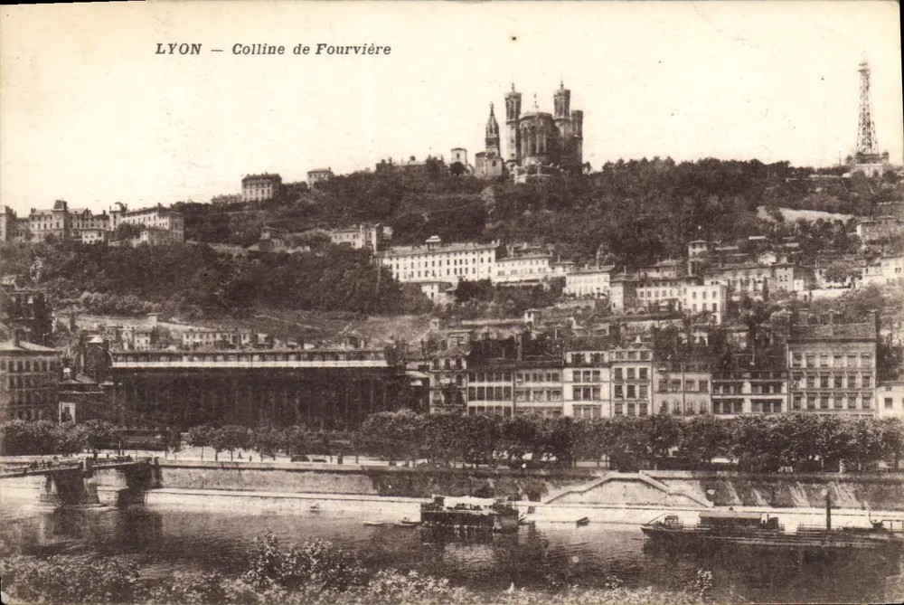 LYON — Wzgórze Fourvière — widok panoramiczny z katedrą i rzeką - Awers