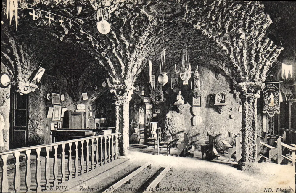 Le Puy — Rocher d'Epaly, Innenraum der Grotte Saint-Joseph — ND. Phot. - Vorderseite