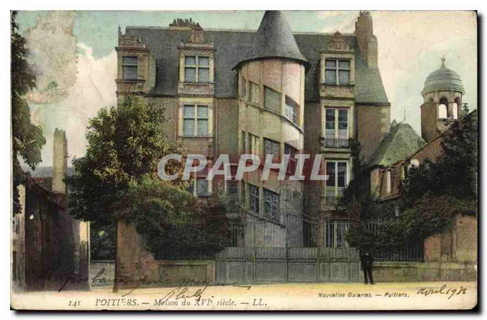 Poitiers — Huis van de 16e eeuw — LL. Nieuwe Galerijen — Poitiers. April 1918 - Voorkant