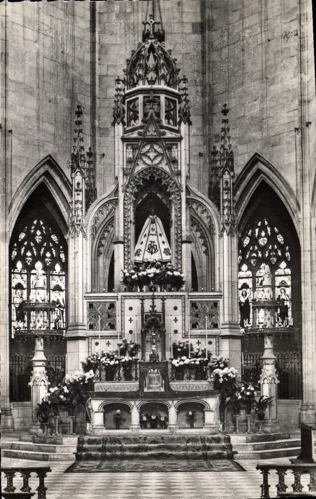 Basilika Notre-Dame — Thron der Notre-Dame — Sammlung Robhon, Foto. Nachahmung verboten - Vorderseite