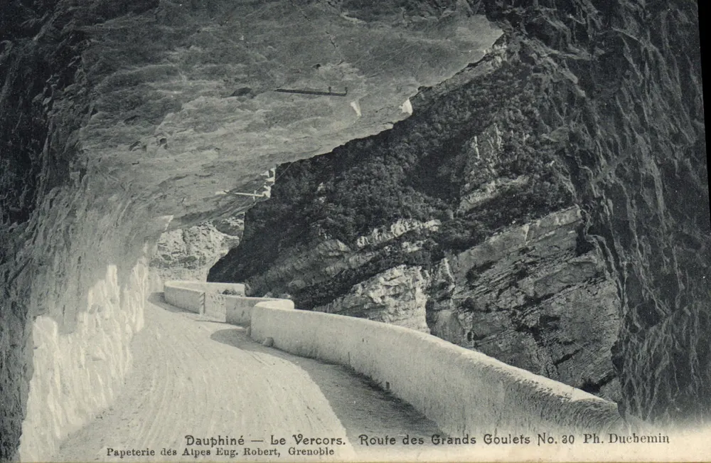 Dauphiné — Le Vercors — Route des Grands Goulets — Papeterie des Alpes Eug. Robert, Grenoble, Nr. 30 Ph. Duchemin - Vorderseite