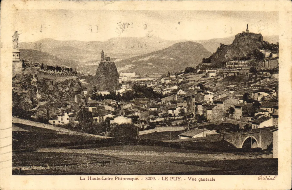 Le Puy - Allgemeiner Blick — La Haute-Loire Pittoresque — 8009 — Verlag Ideal - Vorderseite