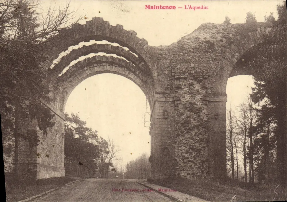 Maintenon — O Aqueduto — Editora: Sra. Rousseau, Maintenon - Frente