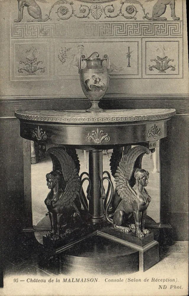Castelo de LA MALMAISON — Console (Sala de Recepção) — ND Phot. - Frente