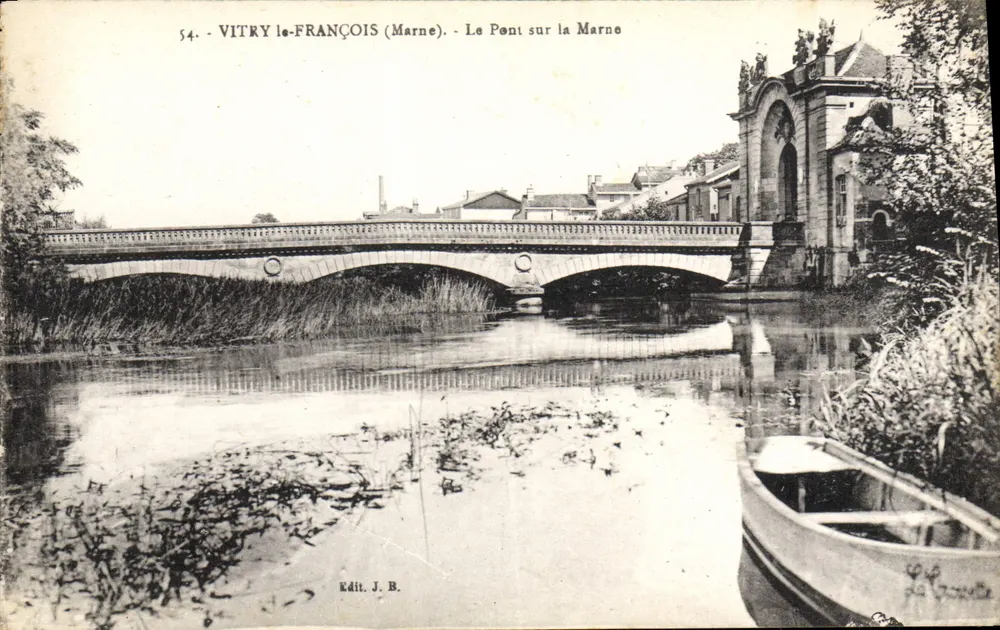 Vitry-le-François (Marne) — Die Brücke über die Marne — Edit. J. B. - Vorderseite
