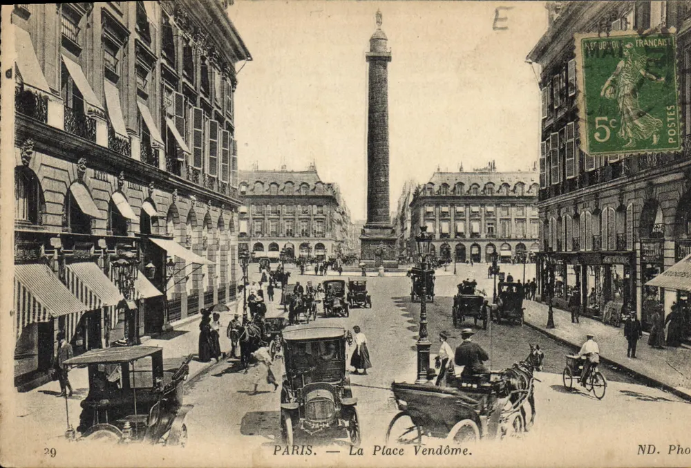 PARIS — A Praça Vendôme — ND. Foto, n°29 - Frente