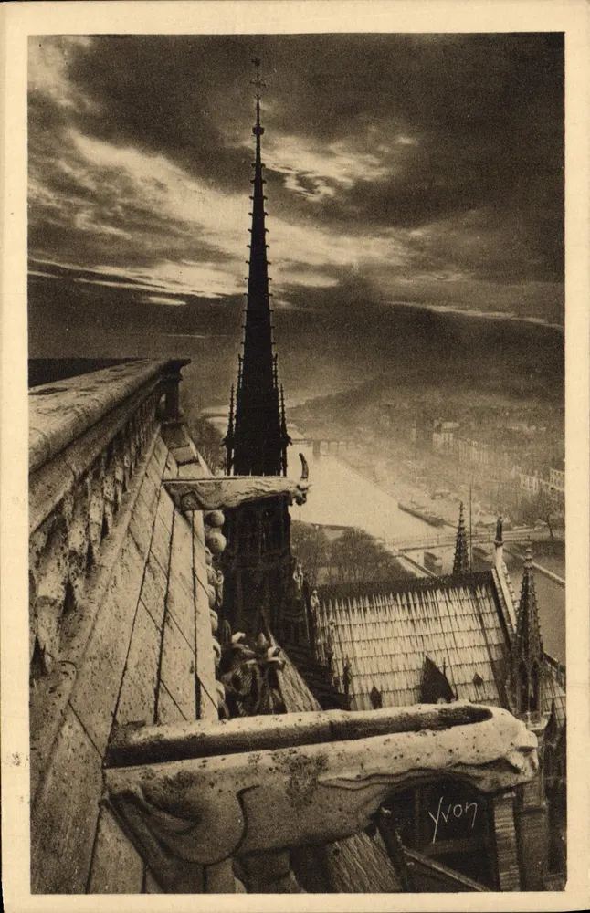 Notre-Dame de Paris — Der Transept (östlicher Teil) — Édition d'Art YVON, Paris - Vorderseite