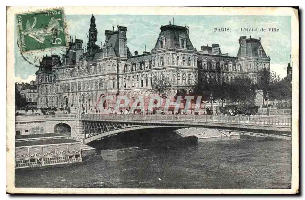 Paris — A Vista do Hôtel de Ville — J.C. Paris - Frente