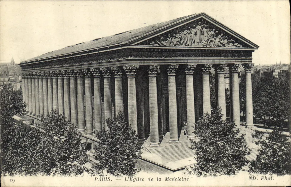 Paris — A Igreja da Madeleine — ND. Fot. - Frente