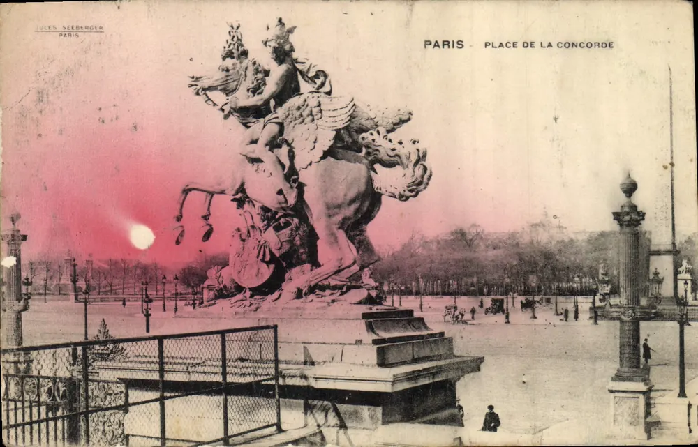 Paris - Place de la Concorde — estátua equestre — Jules Seeberger - Frente