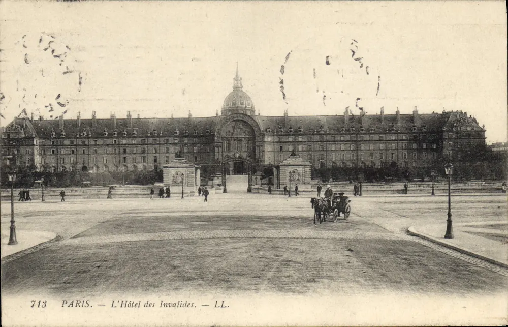 Paris — O Hotel dos Inválidos — LL. n°713 - Frente