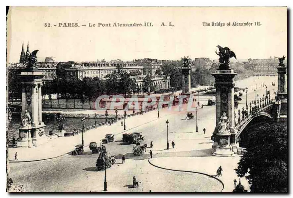 Paris — O Ponte Alexandre-III — A. L. - Frente
