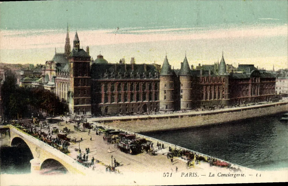Paris — A Conciergerie — 571 - Frente