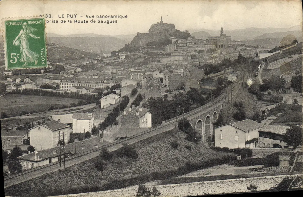 Le Puy — Panoramablick vom Saugues-Weg — Verlag nicht sichtbar, Nr. 32 - Vorderseite