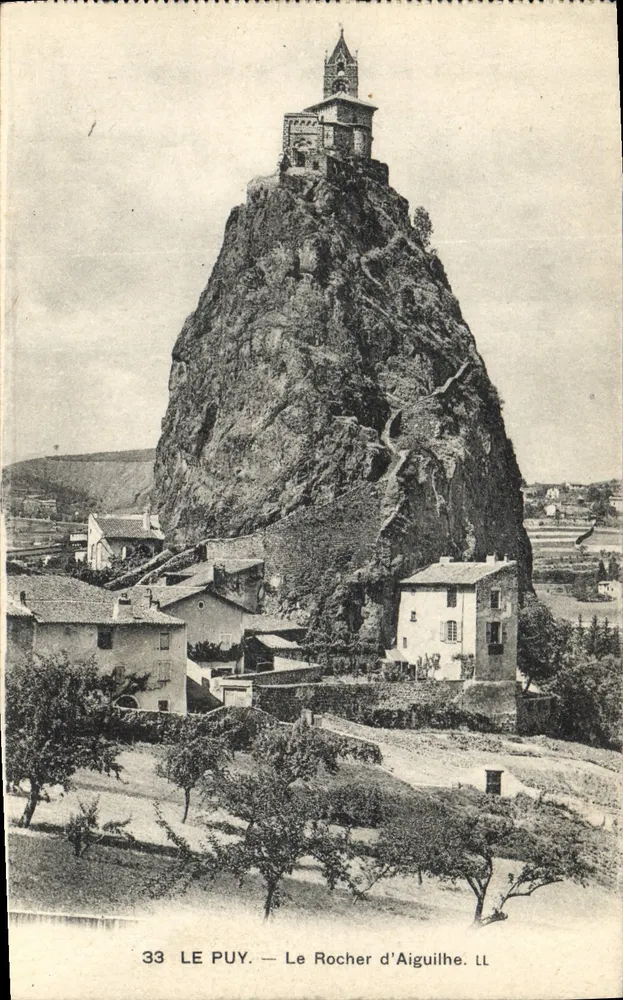 Le Puy — O Rocher d'Aiguilhe — Editor Levy & Neurphein, Paris - Frente