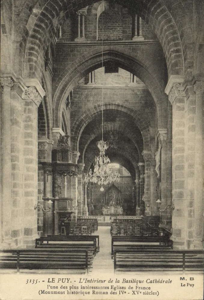 Le Puy - Das Innere der Kathedralenbasilika — Historisches Monument aus dem IV. bis XV. Jahrhundert — M.B - Vorderseite