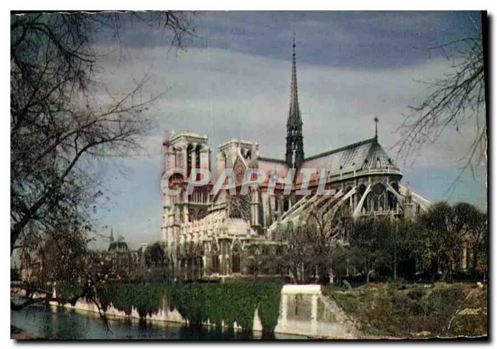 Nossa Senhora de Paris — vista da catedral — Fabricação francesa - Frente