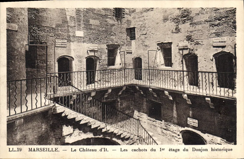 Marseille — Das Schloss If — Die Zellen der ersten Etage des historischen Bergfrieds — Verlag: Schloss If, n° LL.19 - Vorderseite