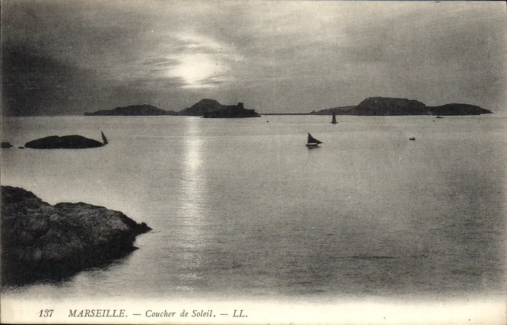 Marseille — Pôr do Sol — LL. n°137 - Frente