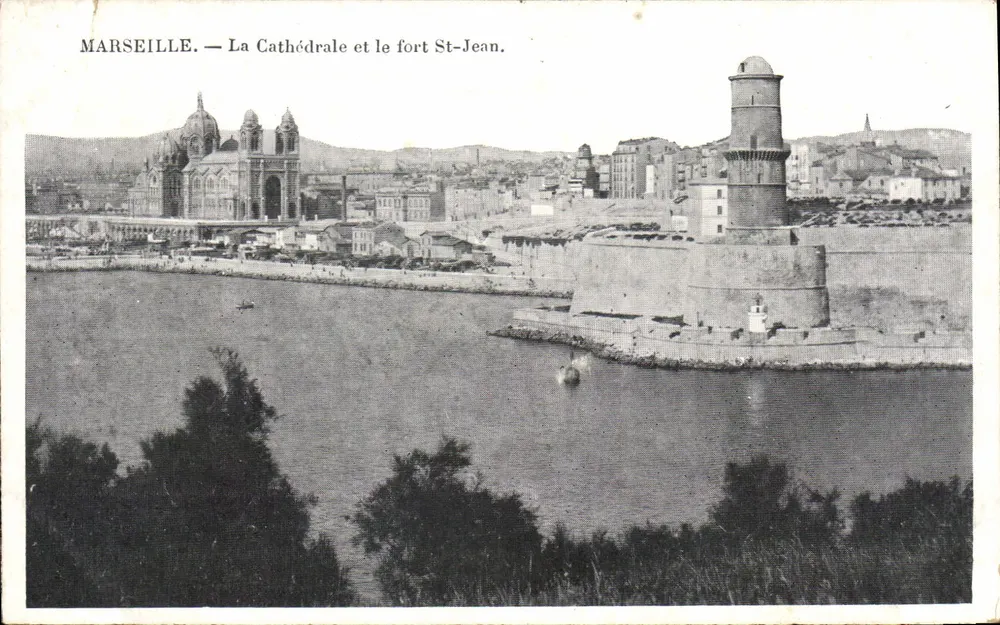 Marseille — Die Kathedrale und das Fort St. Jean. - Vorderseite