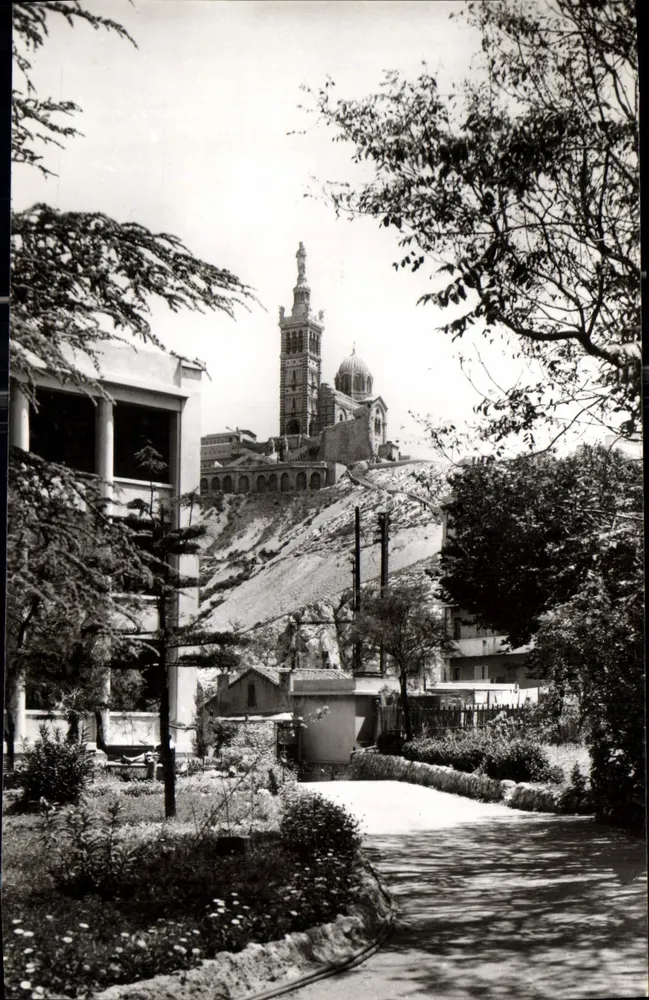 Ansicht der Basilika Notre-Dame de la Garoupe — unbekannter Verlag, Seriennummer nicht sichtbar - Vorderseite