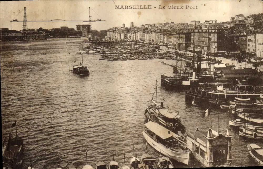 Marselha - O velho Porto — vista do porto com barcos e guindastes — editor não identificado - Frente