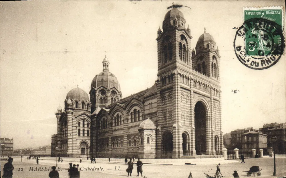 Marselha — A Catedral — LL. - Frente
