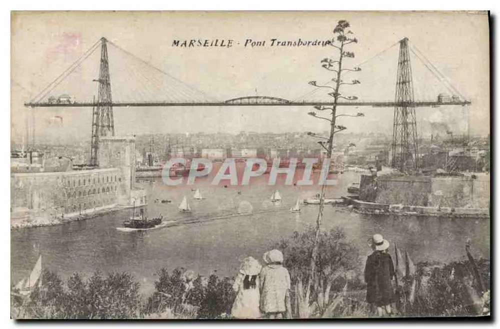 MARSEILLE - Ponte Transbordeur — vista do porto com barcos e visitantes - Frente