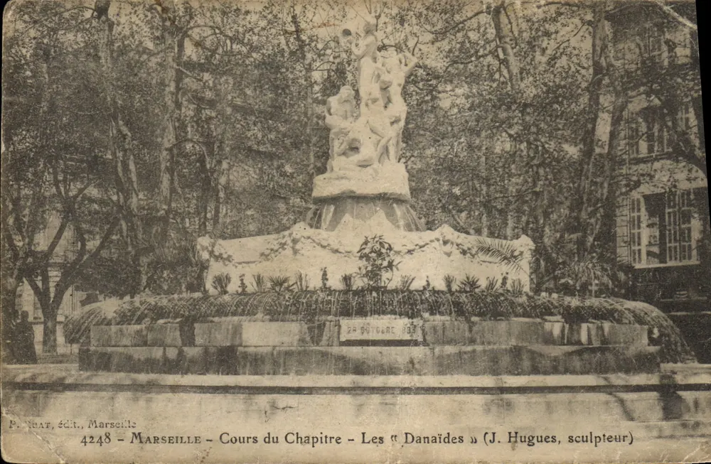 Marselha - Cours du Chapitre - As « Danaïdes » (J. Hugues, escultor) - Frente