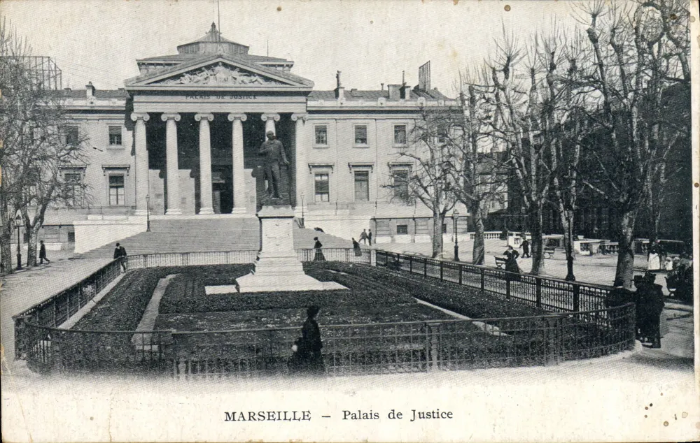 Marseille — Palácio de Justiça - Frente