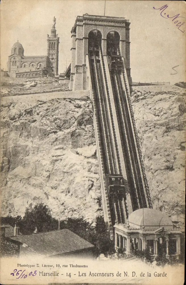 Die Aufzüge der Notre-Dame-de-la-Garde — Marseille — Phototypie E. Lacour, 19 rue Thubaneau - Vorderseite