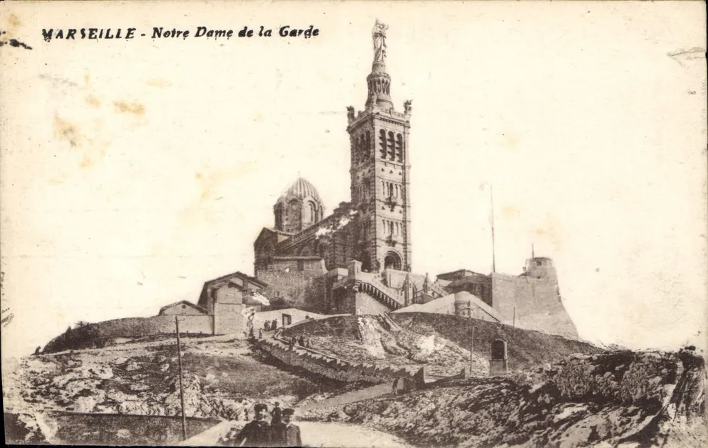 Marseille - Notre Dame de la Garde — éditeur imprimeur non visible, n° de série non lisible - Frente